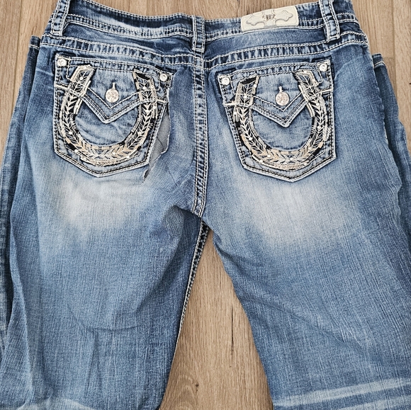 Miss Me Jeans with Pocket Tear - Perfect for Craft or Upcycling Projects - Picture 4 of 6